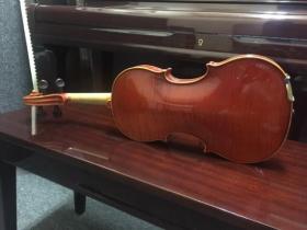 Back of Ernst Heinrich Roth 4/4 Violin at adamsmusic.com